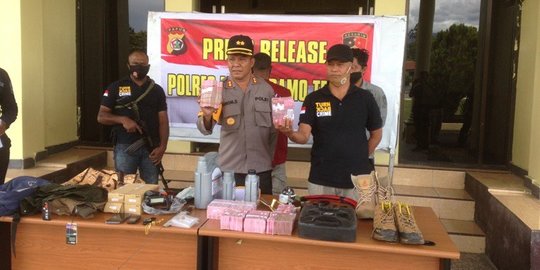 Rusak Plafon & Congkel Pintu, Pria Bobol Bank Papua Memberamo Tengah Gasak Rp1,6 M