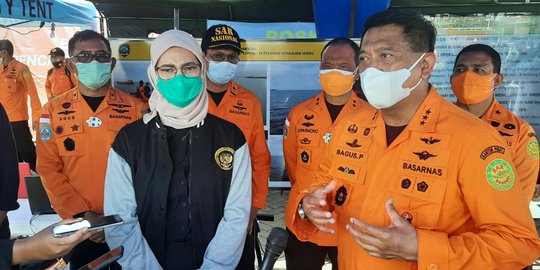 Datangi JICT, Stafsus Presiden Sampaikan Pesan Jokowi ke Tim SAR Sriwijaya Air