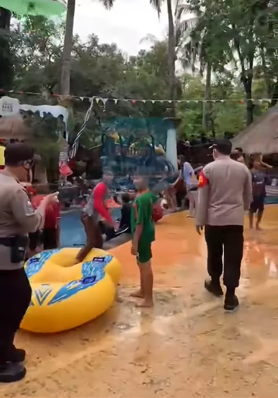 kasus pembubaran waterboom lippo cikarang