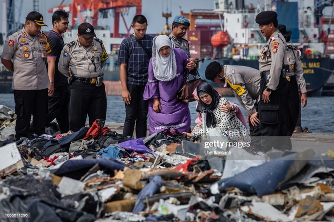 hoaks foto foto setelah kecelakaan sriwijaya air sj182