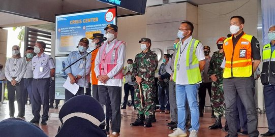 Bertemu Keluarga Penumpang Sriwijaya Air, Menhub Minta Tim Fokus Mencari Korban