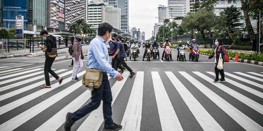 Satpol PP DKI Ajak Pegawai Laporkan Kantornya Jika Langgar Aturan WFO 25 Persen