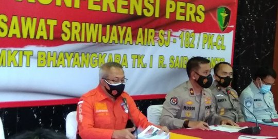 RS Polri Serahkan Satu Korban SJ-182 yang Berhasil Diidentifikasi kepada Keluarga