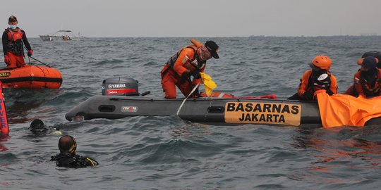 Tim SAR Ungkap Kesulitan Angkat Black Box Pesawat Sriwijaya dari Laut