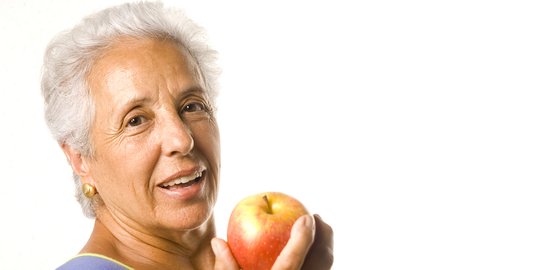 8 Cara Merawat Kulit Setelah Menopause, Mudah Dilakukan