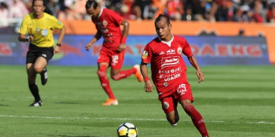 Buka-bukaan Ferry Paulus Tentang Perjalanan Panjang Membawa Riko Simanjuntak ke Persija
