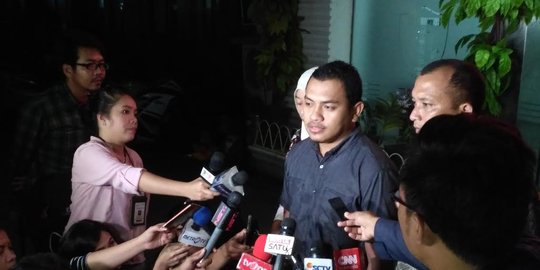 Giliran Rekening Keluarga Rizieq Syihab dan Munarman Diblokir