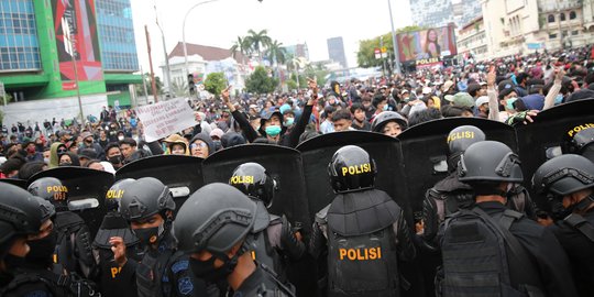 LBH Pers Sebut Kasus Kekerasan Jurnalis Terbanyak Ketika Meliput Demo Omnibus Law