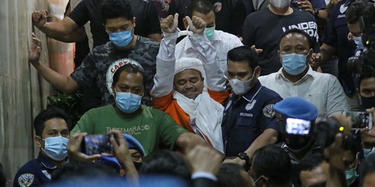 Pengadilan Negeri Jakarta Selatan Tolak Praperadilan Rizieq Syihab