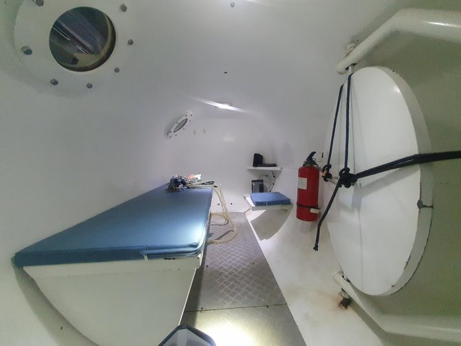 mobile diving chamber