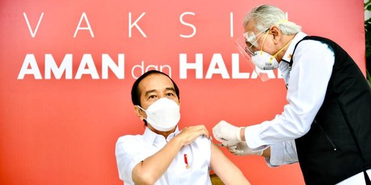 Ketum IDI: Presiden Jokowi Tidak Ada Keluhan & Efek Setelah Disuntik Vaksin Covid-19