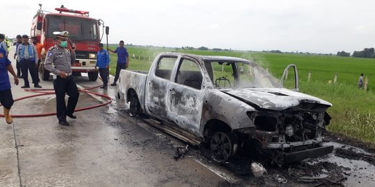 Mobil Dinas Pemkab Batu Bara Terbakar di Tol Tebing Tinggi-Medan