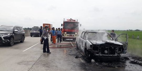 Mobil Pejabat di Sumut Ini Terbakar di Tol Tebing Tinggi-Medan, Begini Kronologinya