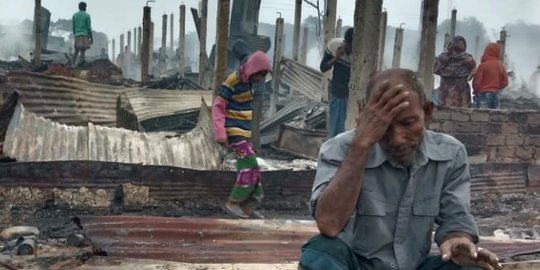 Nestapa Pengungsi Rohingya Kehilangan Tempat Tinggal di Bangladesh
