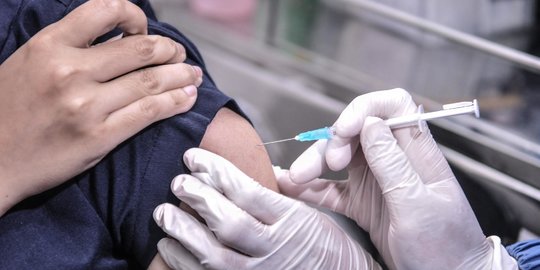 Pemerintah Wacanakan Perusahaan Gelar Vaksinasi Mandiri Setelah Seluruh Nakes Selesai