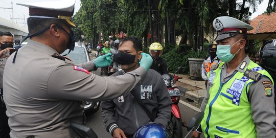 Sumut Berlakukan Pembatasan Kegiatan Masyarakat, Begini Aturannya ...