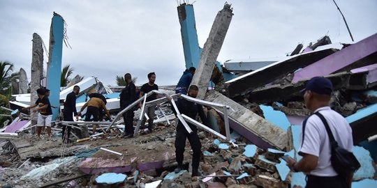 Kondisi RS Mitra Manakarra Runtuh Akibat Gempa Majene