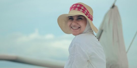 Kompak, Intip Momen Liburan Irish Bella di Bali Bareng Baby Air