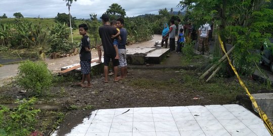 Diterjang Banjir Bandang, Hewan Ternak Warga Jembrana Bali Hilang