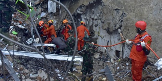 Sempat Terputus Akibat Gempa Sulbar, Jalur Darat Majene-Mamuju Kembali Pulih