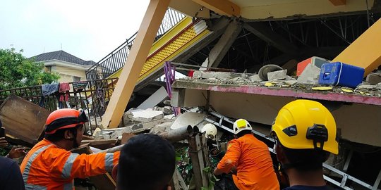 Kemensos Kirim Bantuan Rp1,7 Miliar untuk Korban Gempa di Sulbar