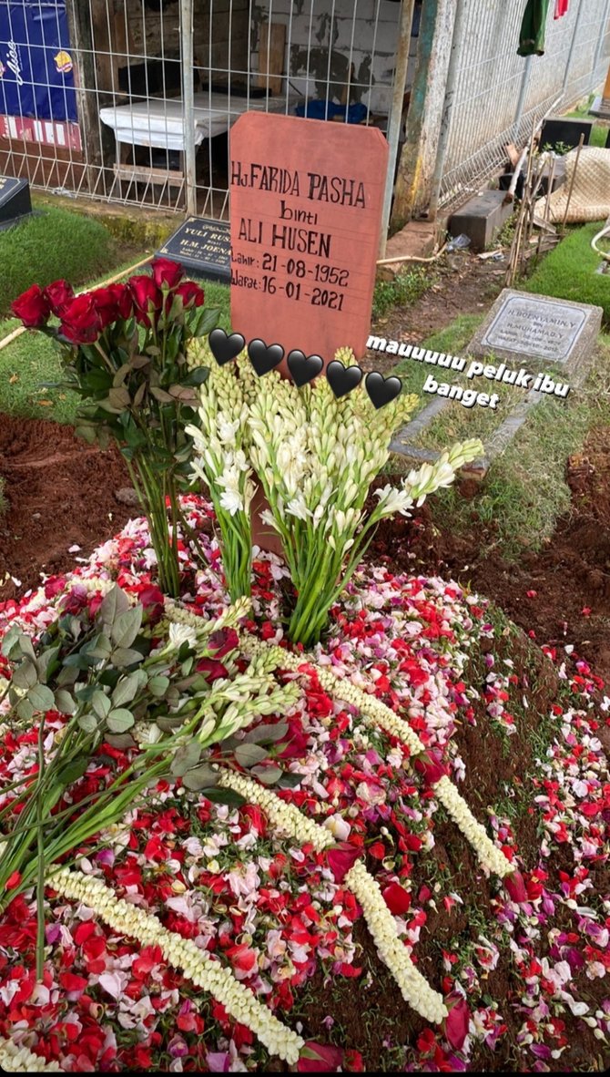 farida pasha meninggal