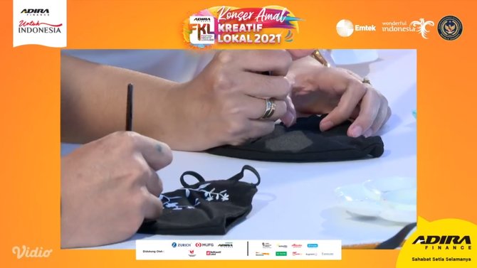 serunya melukis masker bersama leka putra di konser amal kreatif lokal