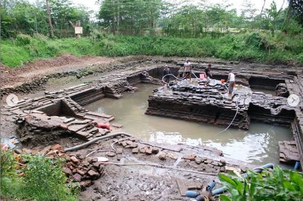 penemuan petirtaan kuno di jombang jawa timur