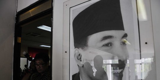 50 Kata-Kata Motivasi Inspiratif dari Soekarno