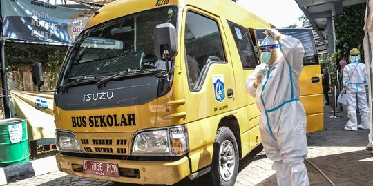 Lapor Covid-19: Layanan Kesehatan di Pulau Jawa dalam Kondisi Genting