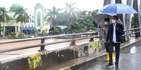 Jokowi Tinjau Sarana, Prasarana dan Kebutuhan Warga di Lokasi Banjir Kalsel