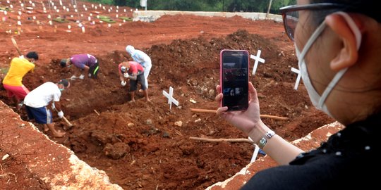 Korban Covid-19 Terus Bertambah di TPU Jombang