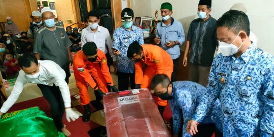 11 Warga Pontianak Jadi Korban Sriwijaya Air Jatuh, 2 Jenazah Diserahkan ke Keluarga