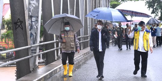 Walhi Kecewa Jokowi ke Kalsel Tak Panggil Perusahaan Penyebab Banjir