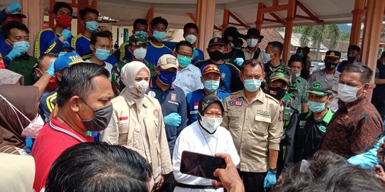 Mensos Risma Minta Semua Daerah Tingkatkan Cadangan Logistik Antisipasi Bencana