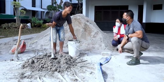 Kaki Kuli Bangunan Terluka, Kasad Jenderal TNI Andika Turun Tangan Panggil Dokter