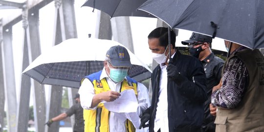Banjir Kalsel, Jokowi Sudah Perintahkan Menteri Analisa Penyebab dan Lingkungan