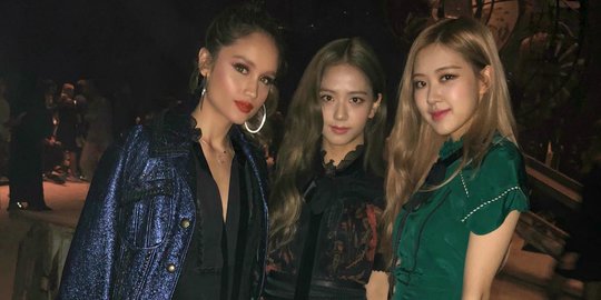 Potret Lawas Cinta Laura Bareng Jisoo dan Rose BLACKPINK, Bikin Heboh Netizen