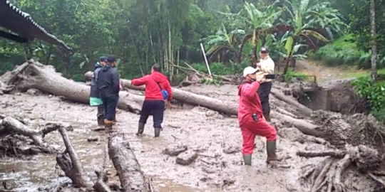 Kronologi Banjir Bandang di Kawasan Puncak Bogor