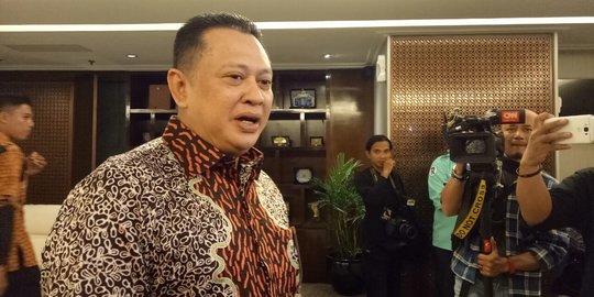 Ketua MPR Dorong Pemerintah Menjadikan Wartawan Prioritas Penerima Vaksin Covid-19