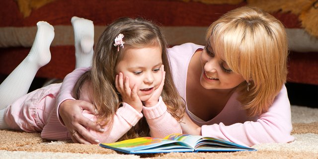 Cara Mengajari Anak Membaca Dengan Cepat Dan Menyenangkan Merdeka Com