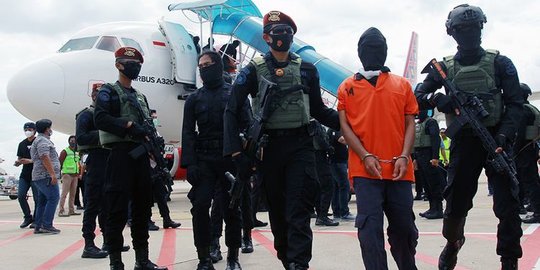 Polisi Penangkap Buronan Teroris Jamaah Islamiyah dapat Kenaikan Pangkat Luar Biasa