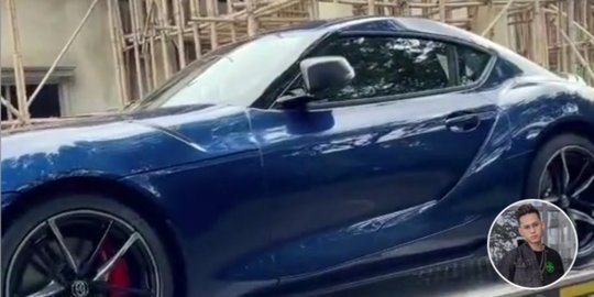 Viral Beli Tesla karena Iseng, Crazy Rich Medan Kini Beli Mobil Harga Rp2,7 M