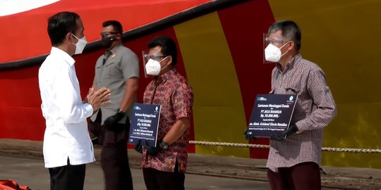 Jokowi Minta Menhub Benahi Manajemen Penerbangan: Keselamatan Penumpang yang Utama