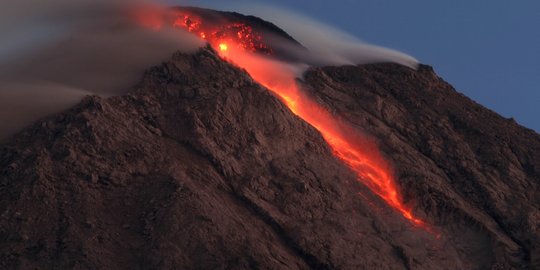 6 Jam, Gunung Merapi Muntahkan 8 Awan Panas dengan Jarak Terjauh 1.500 meter