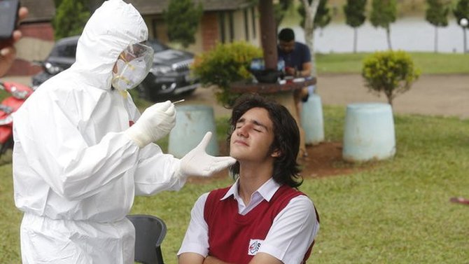 pemain dari jendela smp jalani swab test ini potret ekspresi kocak mereka