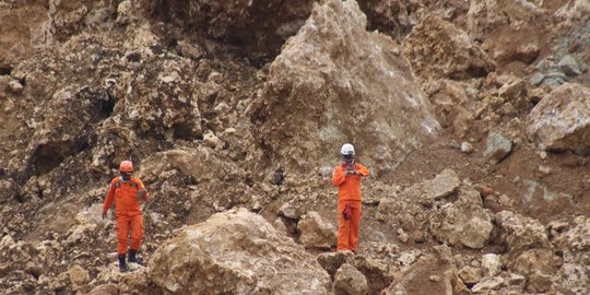 Lima Desa Masih Terisolir Akibat Longsor di Sulbar, Bantuan Dikirim Lewat Udara