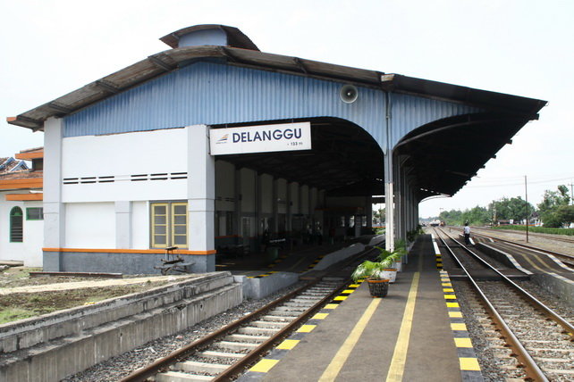 stasiun kecil jogja solo