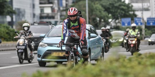 Anies Umumkan 11 Bangunan Peraih Penghargaan Ramah Pesepeda di Jakarta