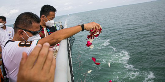 Tabur Bunga, Dirut Sriwijaya Air Harap Seluruh Identitas Korban Terungkap